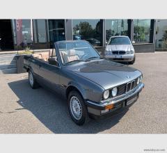 Auto - Bmw 320i cabrio