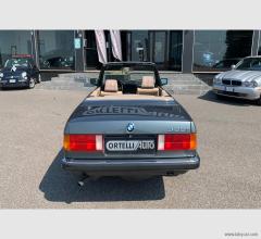 Auto - Bmw 320i cabrio