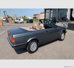 Auto - Bmw 320i cabrio