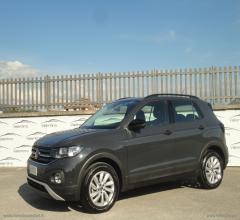 Auto - Volkswagen t-cross 1.0 tsi style