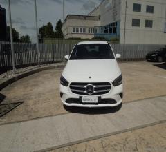 Auto - Mercedes-benz b 180 d automatic premium