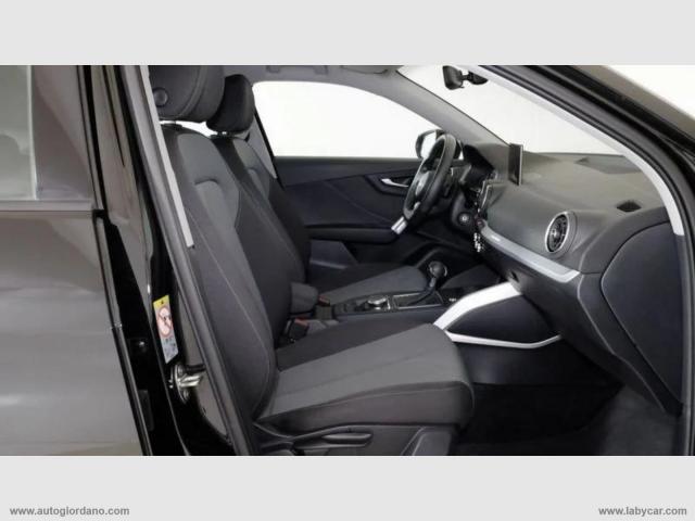 Auto - Audi q2 35 tfsi s tronic business design