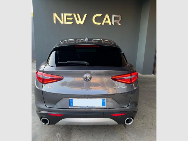 Auto - Alfa romeo stelvio 2.2 t.diesel 210 cv at8 q4 exec.