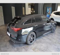 Auto - Mercedes-benz cla 200 d aut.shoot.br.amg l.premium pl.