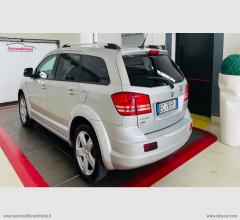 Auto - Dodge journey 2.0 turbodiesel se dpf