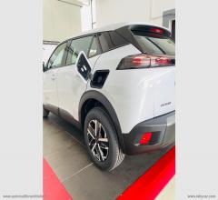 Auto - Peugeot 2008 puretech 100 s&s active