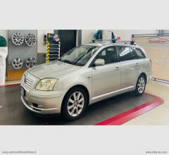 Auto - Toyota avensis 2.0 d-4d 16v s.w.