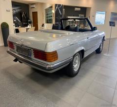 Auto - Mercedes-benz 350 sl roadster