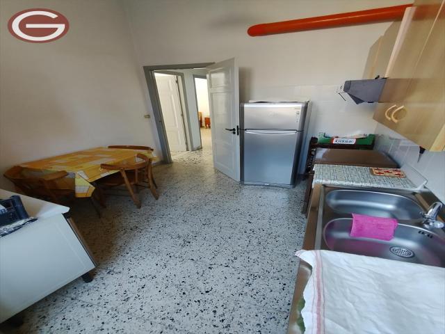 Appartamenti in Vendita - Palazzo in vendita a cittanova zona semicentrale