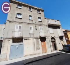 Appartamenti in Vendita - Palazzo in vendita a cittanova zona semicentrale