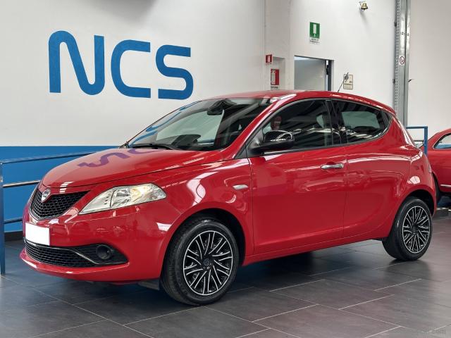 Auto - Lancia ypsilon 1.2 69 cv 5p. s&s gold