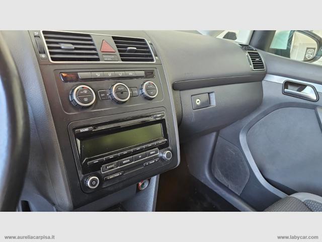 Auto - Volkswagen touran business 1.4 comfortline ecofuel