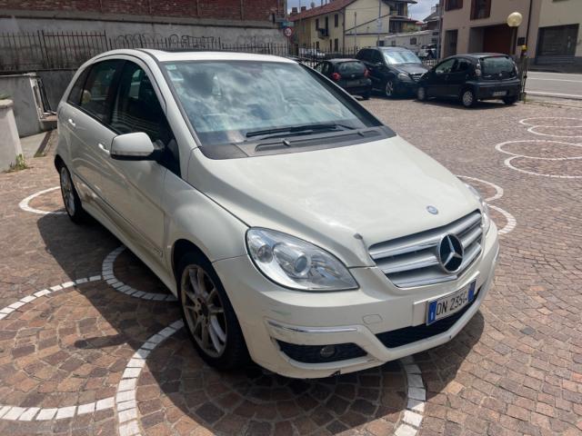 Auto - Mercedes-benz b 180 cdi sport