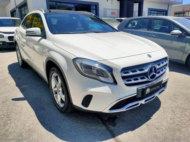 Auto - Mercedes-benz gla 200 d automatic sport