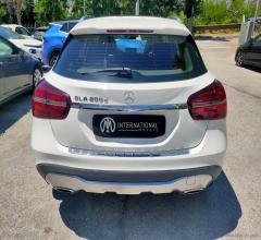 Auto - Mercedes-benz gla 200 d automatic sport