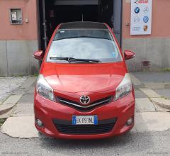 Auto - Toyota yaris 1.3 5p. lounge