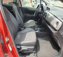 Auto - Toyota yaris 1.3 5p. lounge