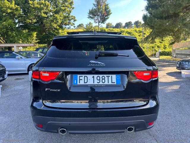 Auto - Jaguar f-pace 3.0 d v6 300 cv awd aut. pure