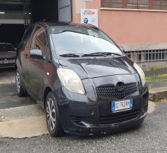 Auto - Toyota yaris 1.3 3p.