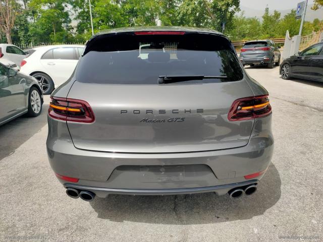 Auto - Porsche macan 3.0 gts