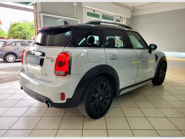 Auto - Mini mini cooper sd countryman all4