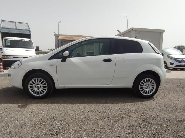 Auto - Fiat punto 1.4 8v nat.pow. 3p. van pop 2 p.ti