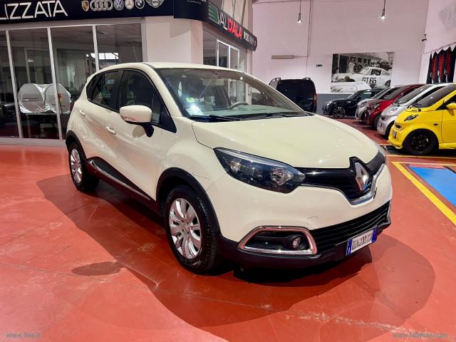 Auto - Renault captur 1.5 dci 8v 90 cv s&s wave