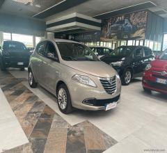 Auto - Lancia ypsilon 1.2 69 cv 5p. gold