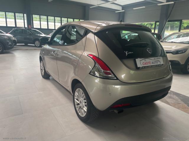 Auto - Lancia ypsilon 1.2 69 cv 5p. gold