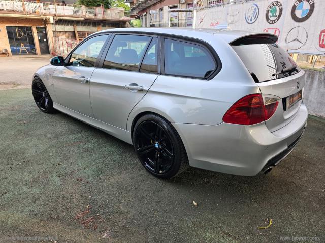 Auto - Bmw 320d touring msport