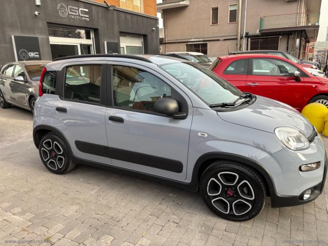 Auto - Fiat panda 1.0 firefly s&s hybrid city life