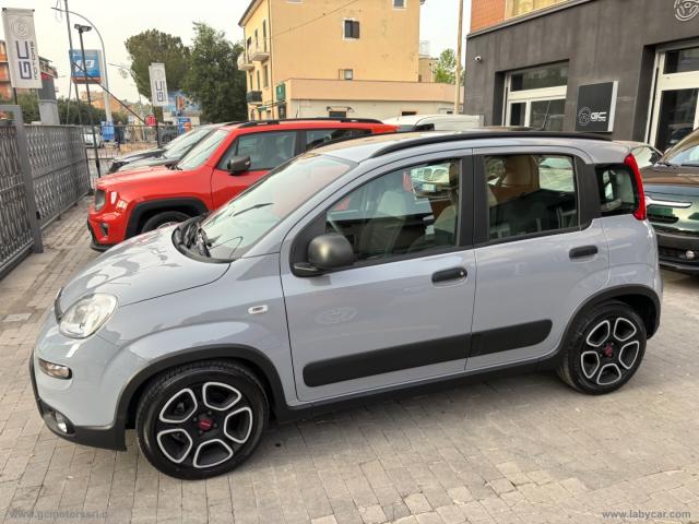 Auto - Fiat panda 1.0 firefly s&s hybrid city life