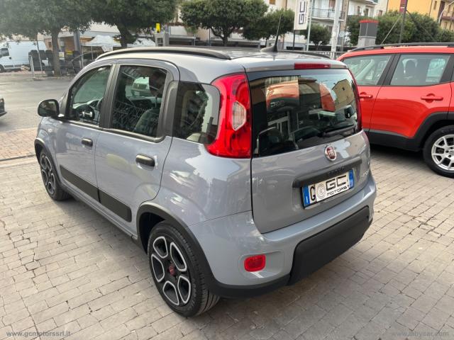 Auto - Fiat panda 1.0 firefly s&s hybrid city life