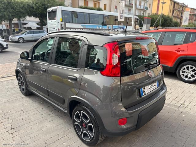 Auto - Fiat panda 1.0 firefly s&s hybrid city life