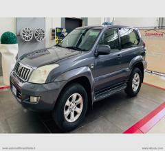 Auto - Toyota land cruiser 3.0 d-4d 16v 3p. aut. exec.