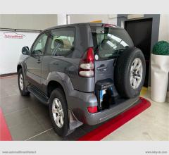 Auto - Toyota land cruiser 3.0 d-4d 16v 3p. aut. exec.