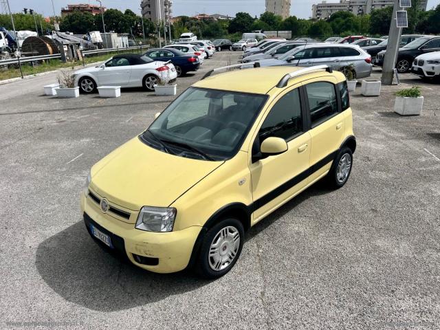 Auto - Fiat panda 1.4 climbing natural power