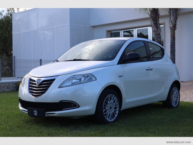 Auto - Lancia ypsilon 1.3 mjt 95 cv 5p. s&s gold