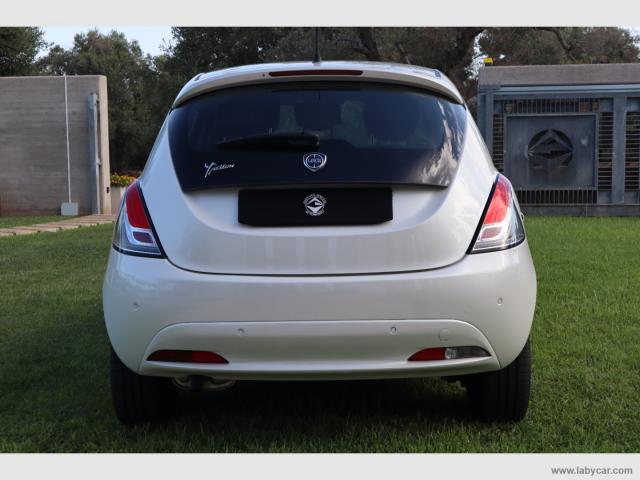 Auto - Lancia ypsilon 1.3 mjt 95 cv 5p. s&s gold