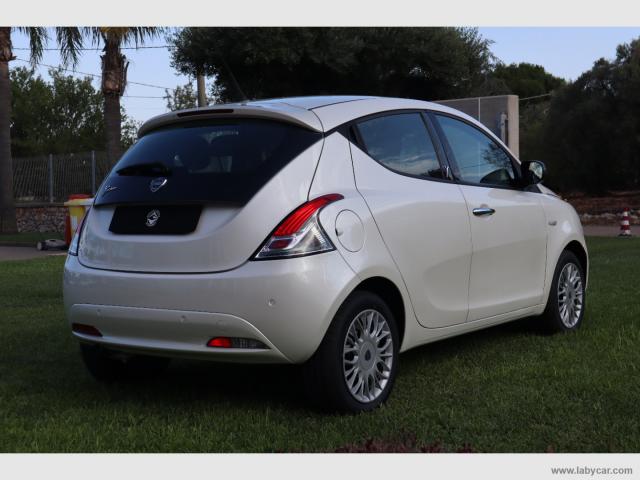 Auto - Lancia ypsilon 1.3 mjt 95 cv 5p. s&s gold