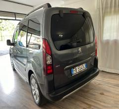 Auto - Peugeot partner tepee bluehdi 120 outdoor