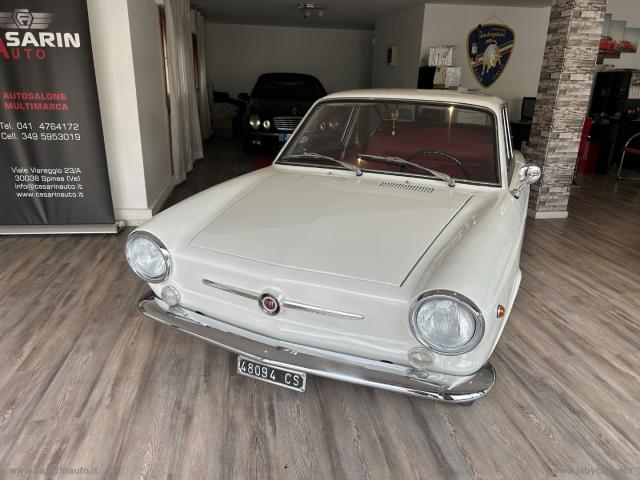 Auto - Fiat 850 coupe