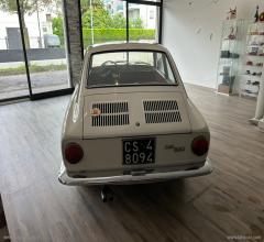 Auto - Fiat 850 coupe