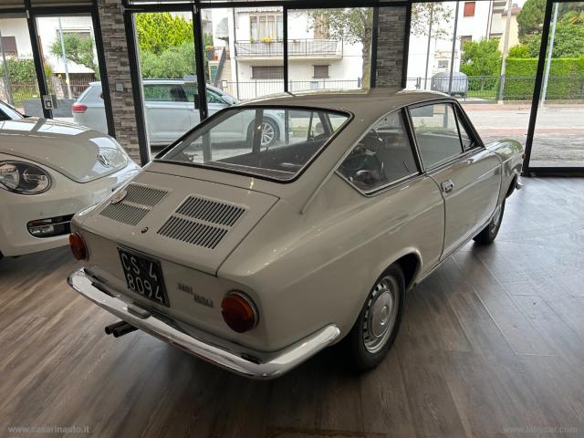 Auto - Fiat 850 coupe