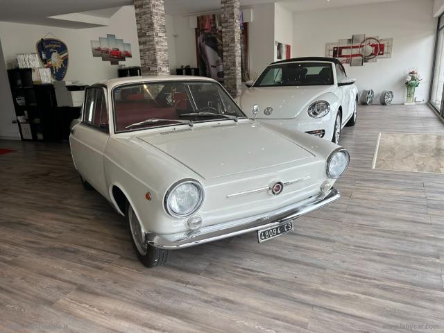 Auto - Fiat 850 coupe