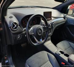 Auto - Mercedes-benz b 180 d automatic