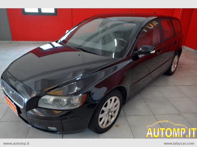 Auto - Volvo v50 2.0 d kinetic