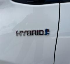 Auto - Toyota yaris 1.5 hybrid 5p. active