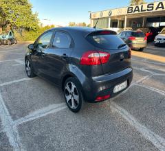 Auto - Kia rio 1.4 crdi wgt 5p. ex plus