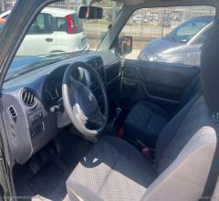 Auto - Suzuki jimny 1.3 4wd evolution+